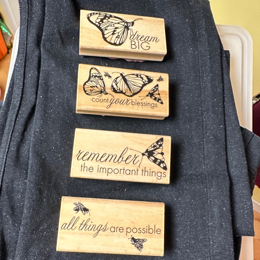 Wooden block stamps (lot of 4)
